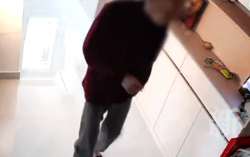 吓人！男子多次用指纹解开邻居智能门锁，品牌销售回应